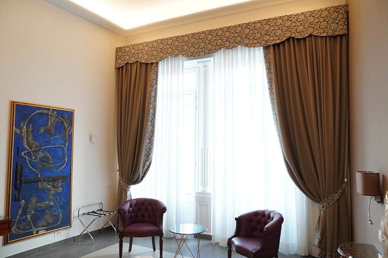 Hotel Art Resort Galleria Umberto Napoli Bagian luar foto
