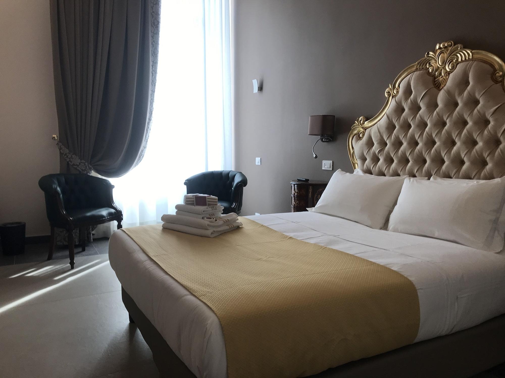 Hotel Art Resort Galleria Umberto Napoli Bagian luar foto