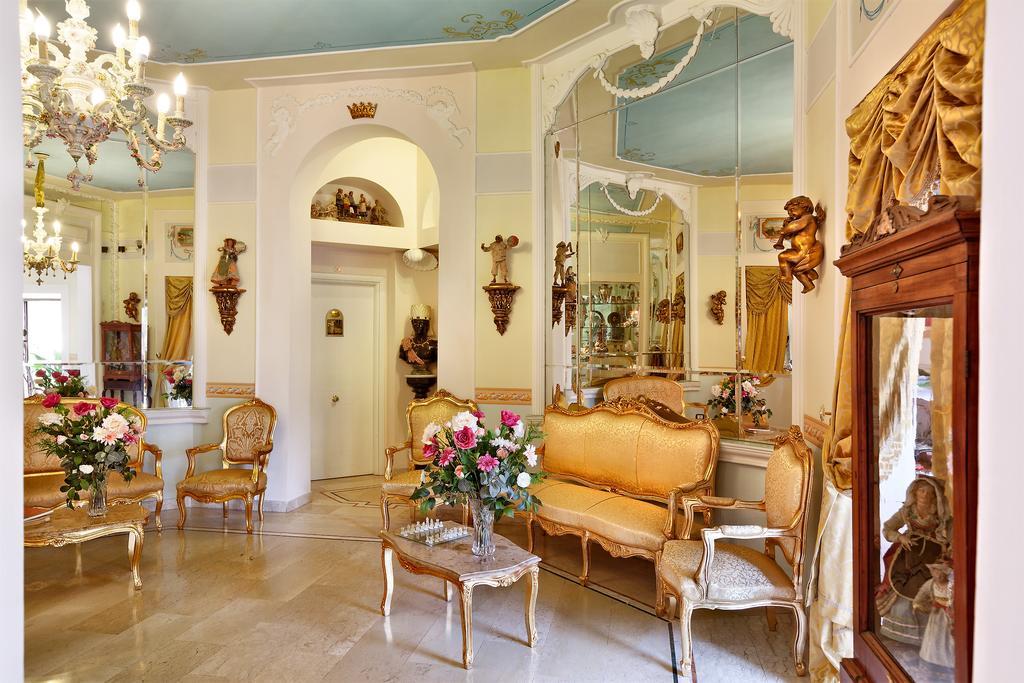 Hotel Art Resort Galleria Umberto Napoli Bagian luar foto