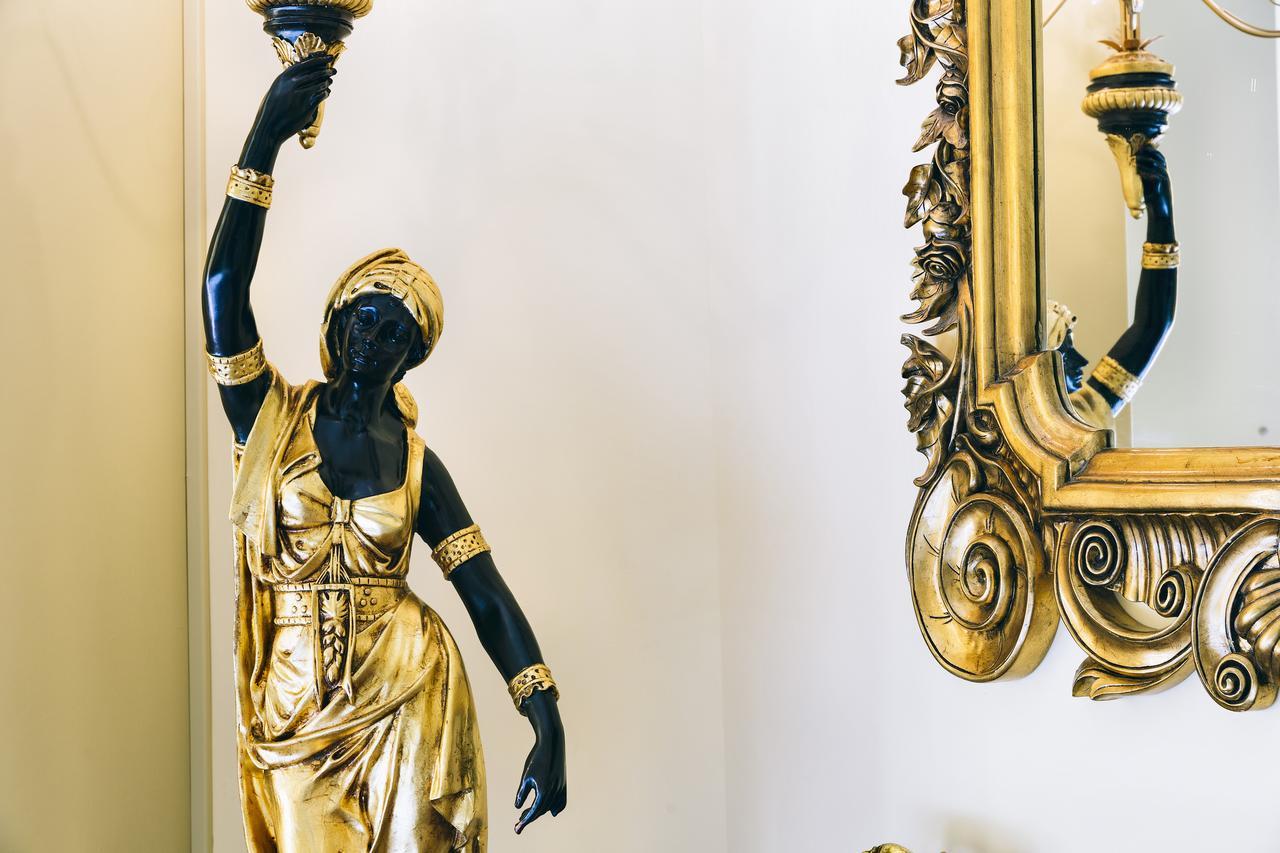 Hotel Art Resort Galleria Umberto Napoli Bagian luar foto