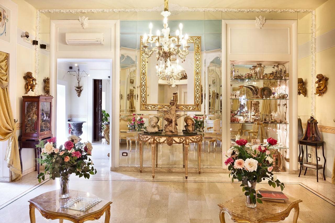Hotel Art Resort Galleria Umberto Napoli Bagian luar foto